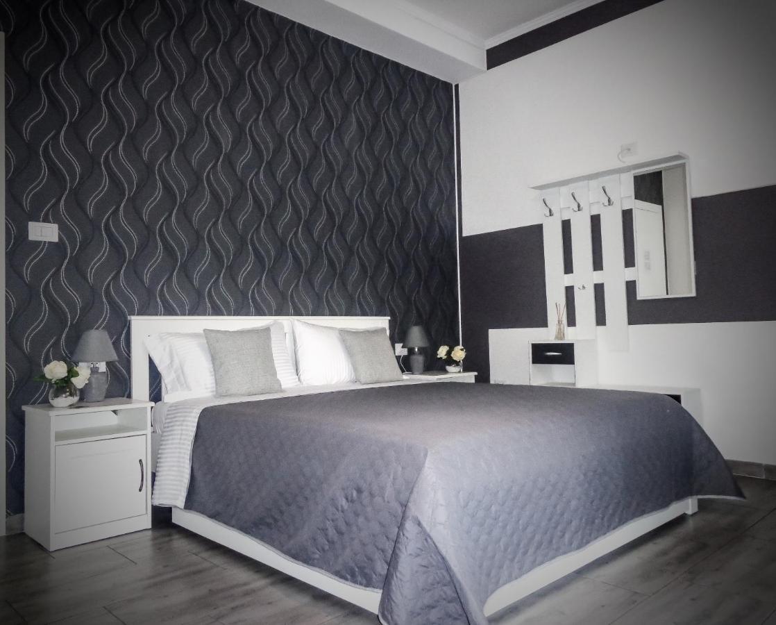 Chloe'S Rooms Cagliari Luaran gambar